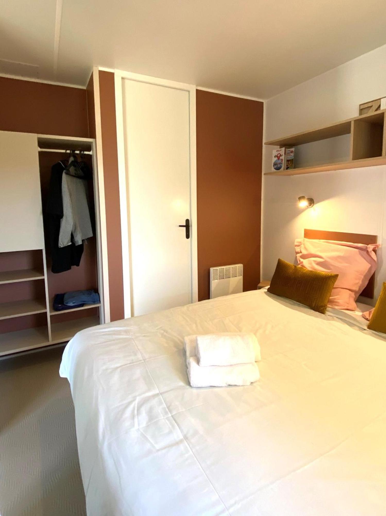 Camping Les Carolins Saint-Lô-d’Ourville Kültér fotó